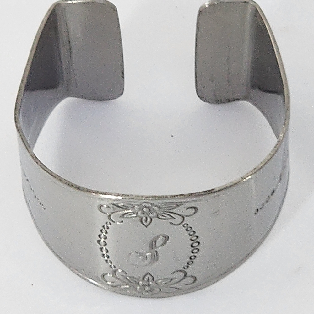 Customcraft Stainless Monogrammed Napkin Ring Set Of 6 Initial S Dining Decor - Picture 9 of 9